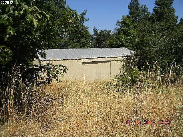 2nd image of Strawberry Mountain Rd
