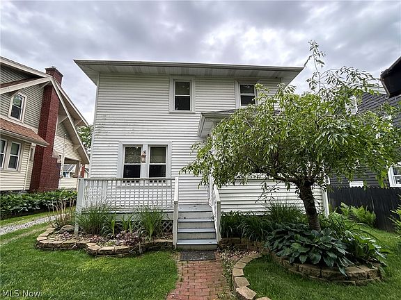 5th image of 153 W Burns Ave