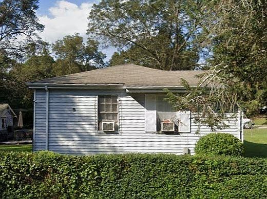 2nd image of 2305 Burroughs Ave SE