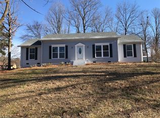 2501 Lamroc Rd, Greensboro, NC 27407