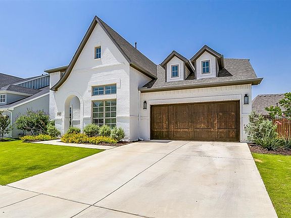 2nd image of 307 Parkview Dr