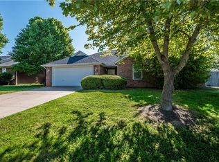 309 Wildwood St, Lowell, AR 72745