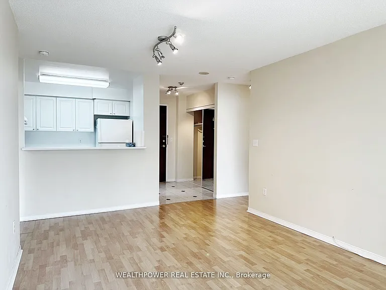 8 Pemberton Ave #1206 — Photo 3