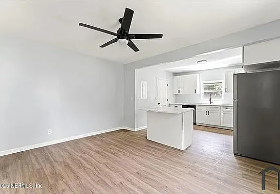3348 Commonwealth Ave — Photo 3