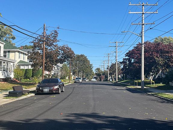 5th image of 51 Paine Ave