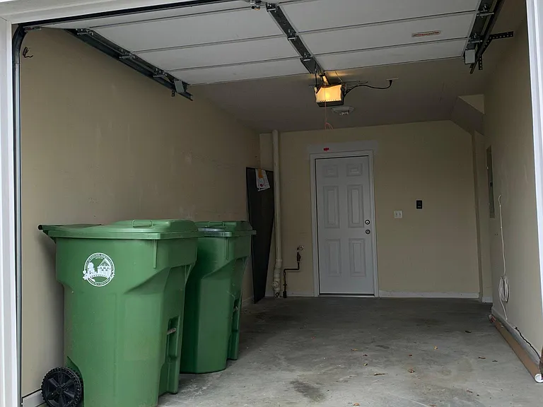 78 Yorktown Cir — Photo 9