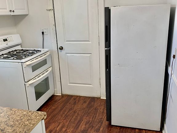 2nd image of 168 S Lincoln Ave #6