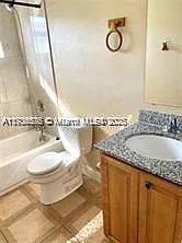 624 SW 16th Ave #C — Photo 9