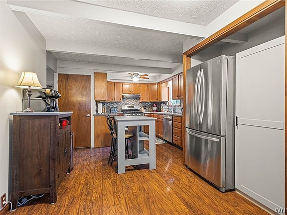 4th image of 71 River St