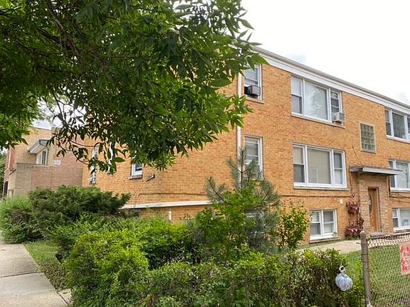2nd image of 5817 W Montrose Ave APT 2S