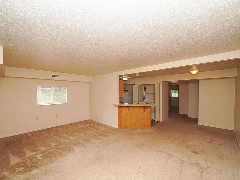 The Highlands Apartments — Photo 53