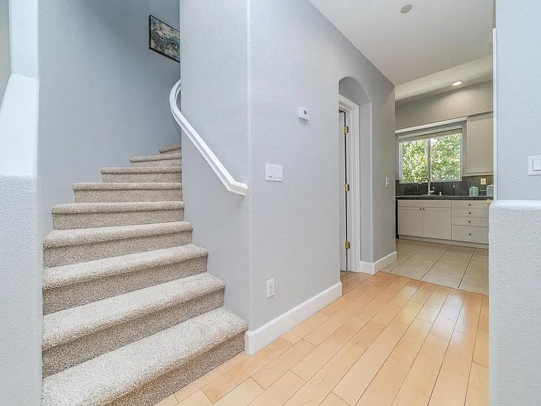 117 Serenity Pl — Photo 26