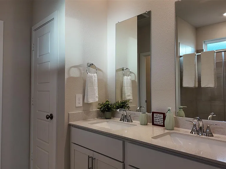 14206 Granger Pointe Ln — Photo 14