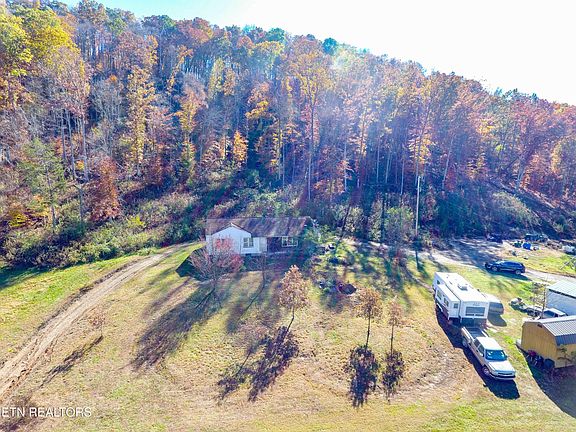 2nd image of 738 & 742 Archer Rd