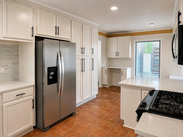 1008 Wright Blvd — Photo 5