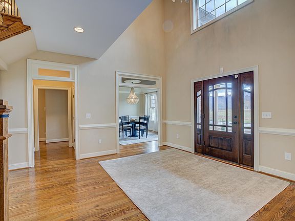 4th image of 7212 Grape Holly Ln