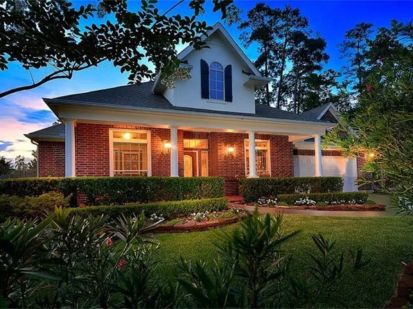 15 Carmeline Dr, Spring, TX 77382