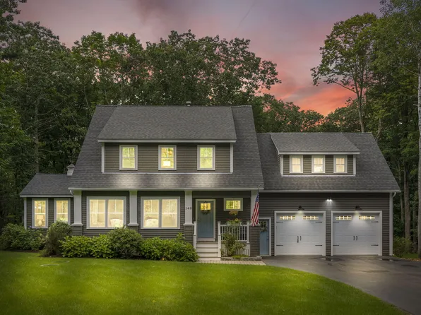 140 Pine Hill Road, York, ME 03902