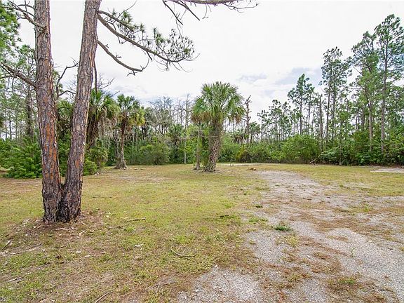 5th image of 2680 Everglades Blvd N