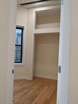 Rented by Skyline Group Real Estate | media 47