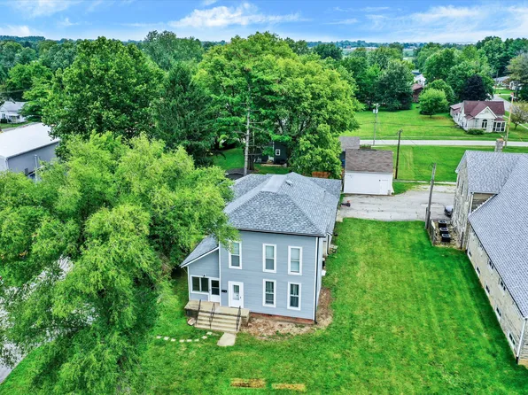 690 E Main St, Whiteland, IN 46184