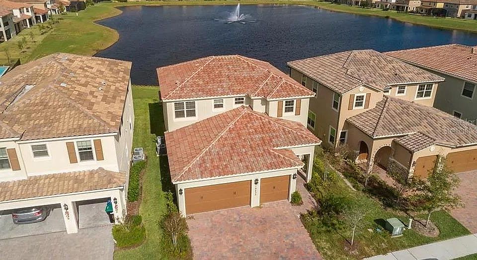 1st image of 10425 Siddington Dr