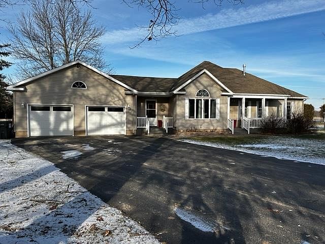 1st image of 6 Park Ln