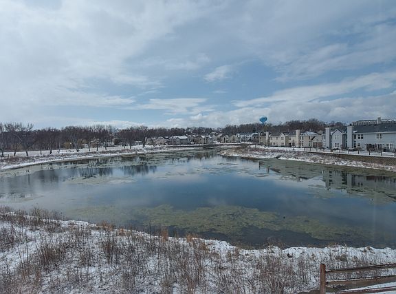 3rd image of 613 Blue Springs Dr