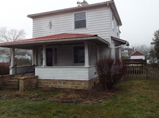 691 Maple Ave W, Alderson, WV 24910
