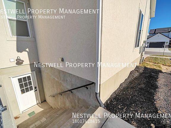 2nd image of 1457 N Arcadia Dr #B