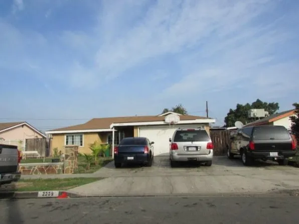 2209 Marty Ln, Santa Ana, CA 92706