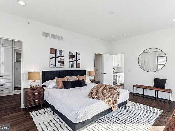 5th image of 3212 Sunrise Walk Unit 297