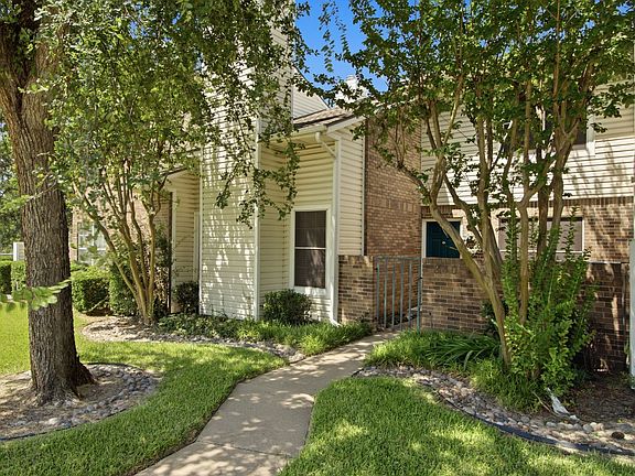 3rd image of 840 Creekside Dr