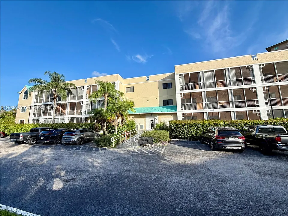 85 Gulfstream Rd #105A