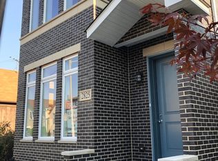 2825 S Short St, Chicago, IL 60608