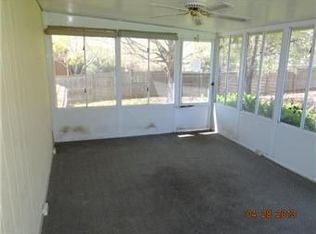 7011 Red Oak Ct, Shawnee, KS 66217