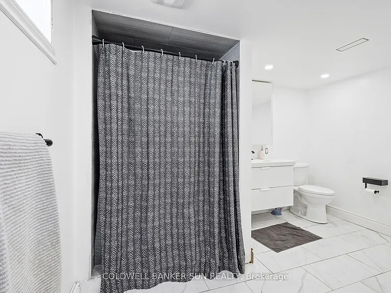 20 Maple Ln #BASEMENT — Photo 18