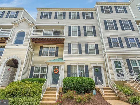45493 Caboose Ter, Sterling, VA 20166