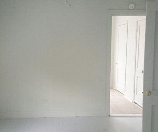 3rd image of 810 W Kenedy Ave