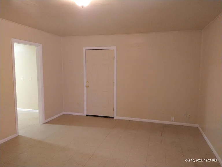 359 Waxwood Ln — Photo 23