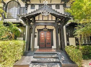 1220 N La Cienega Blvd APT F2, West Hollywood, CA 90069