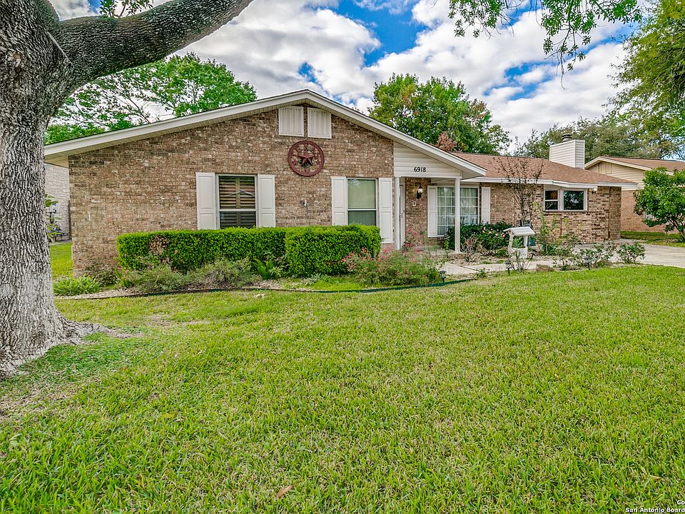 1st image of 6918 MOON LAKE DR