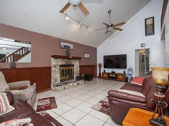 4th image of 1730 Beacon Dr
