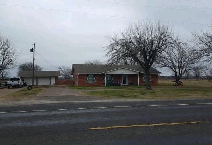 1st image of 1222 N Lone Star Pkwy