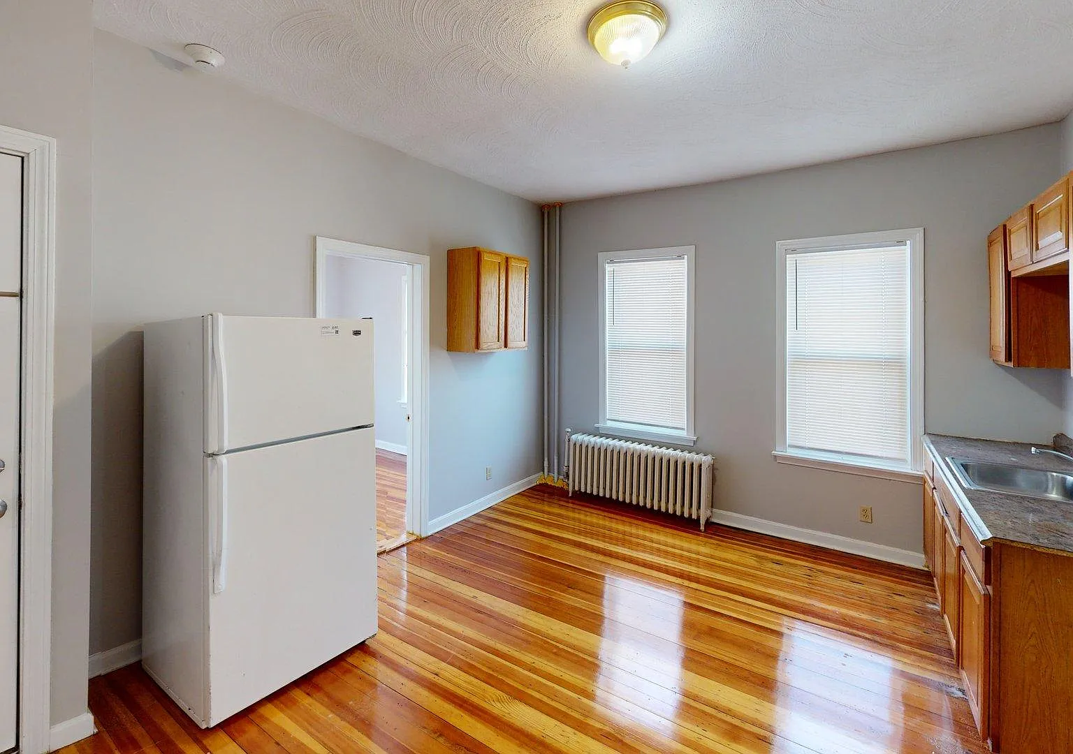 52 Sumner Street — Photo 1