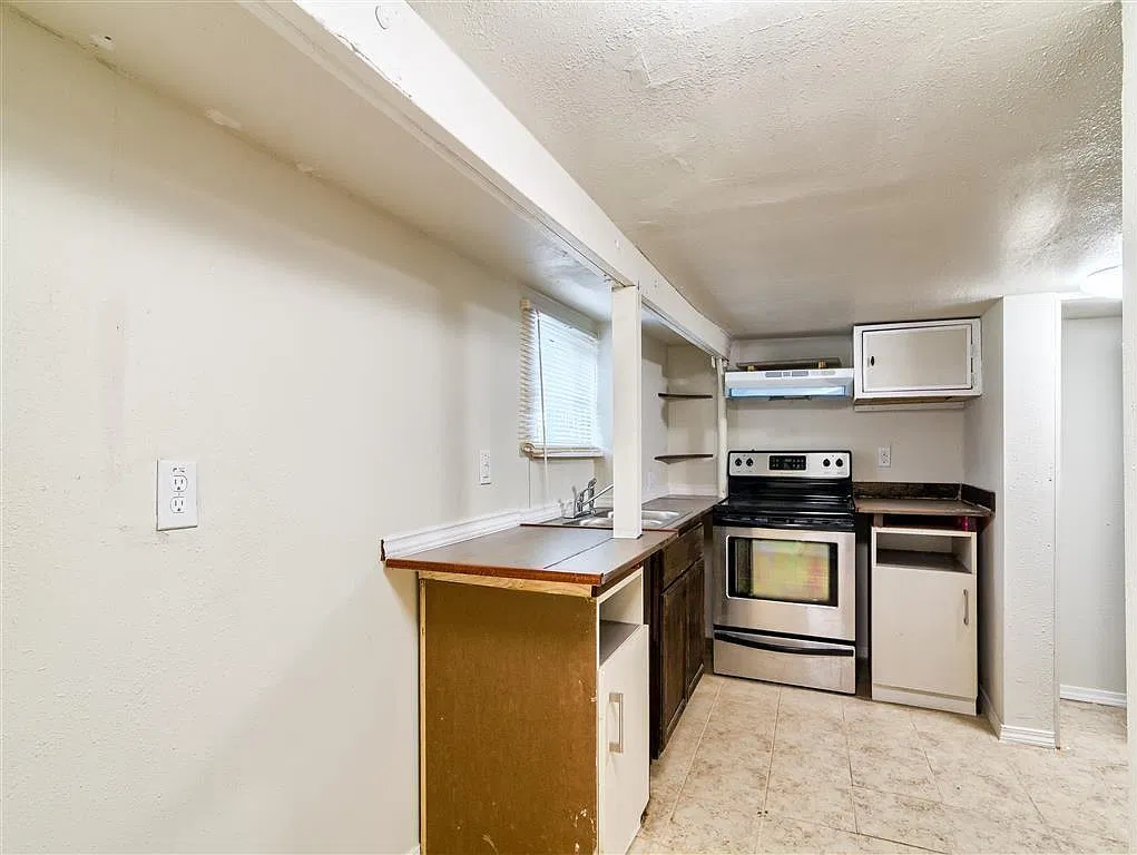 1 bed, 1.0 bath, 2312 sqft, $900 — Photo 4