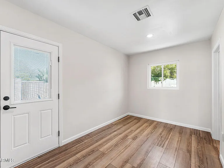 8302 E Windsor Ave — Photo 30