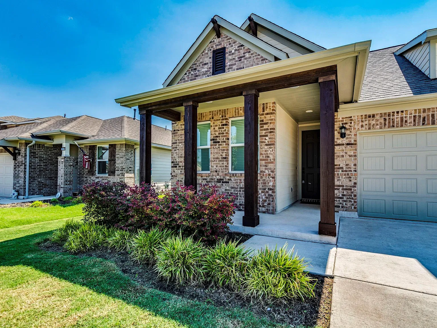 4 bed, 2.0 bath, 1745 sqft, $2,150 — Photo 1