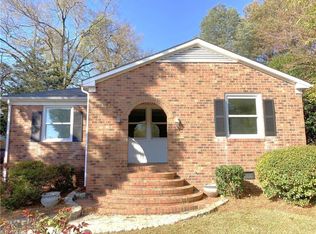 1512 W Cornwallis Dr, Greensboro, NC 27408