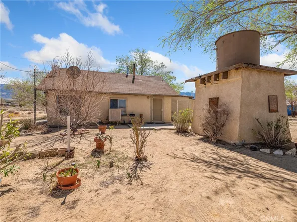 10172 S Tradepost Rd, Lucerne Valley, CA 92356